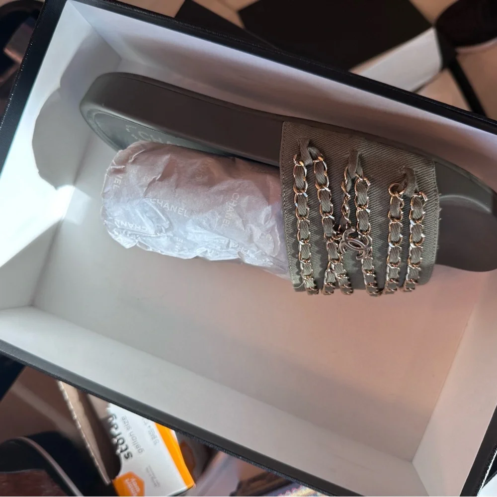 100% authentic green Chanel slides